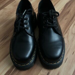 Doc martens platform I think they may be the oxford ones but I’m not sure